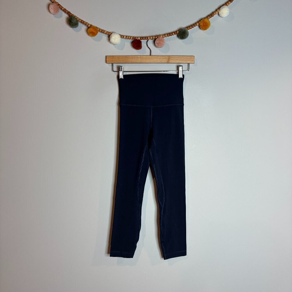 Lululemon navy blue Align crops